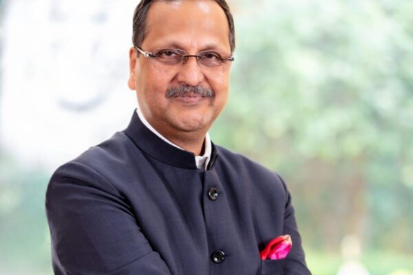 There is a hole in my pocket: Khatakhat