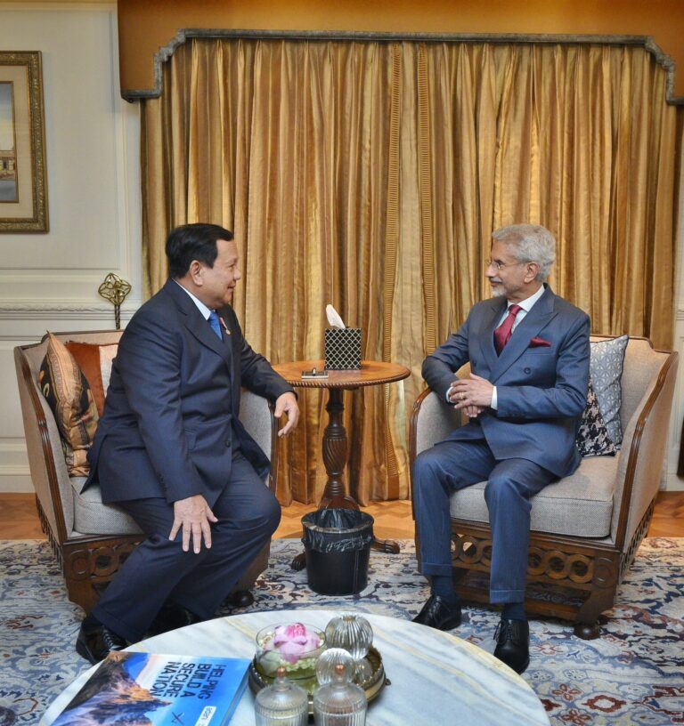 Jaishankar meets Indonesian President