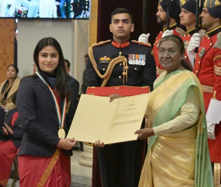 Manu Bhaker, D. Gukesh receive Khel Ratna awards from President Murmu