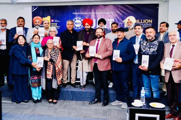 Pakistani Olympic hockey legends release ‘Punj-Aab De Shah Aswaar’