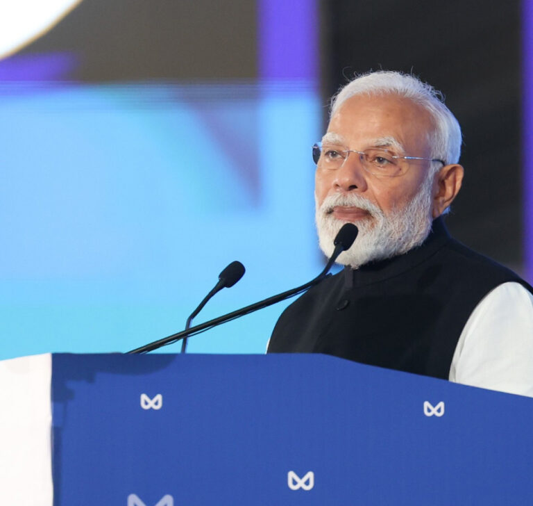 India poised for global economic leadership: PM Modi