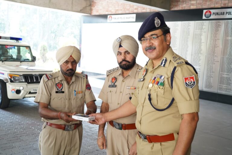 Punjab Police upgrade emergency response vehicles with smartphones to cut response Time