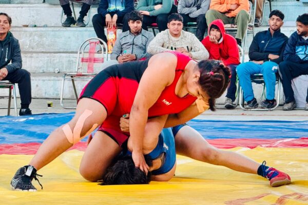 Mirza clinches ‘Mahabharat Kesari’ men’s title, Kajal shines in women’s category