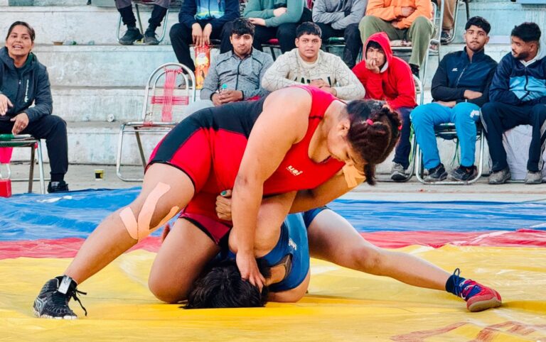 Mirza clinches ‘Mahabharat Kesari’ men’s title, Kajal shines in women’s category
