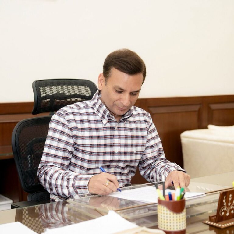 Dr. Ravi Bhagat assumes charge as Principal Secretary to CM Mann