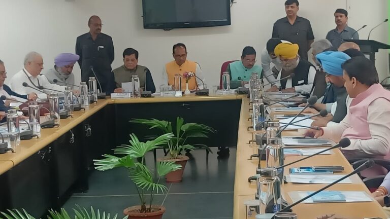 Farmers, Centre to meet again on May 4; govt plans inter-ministerial talks on MSP