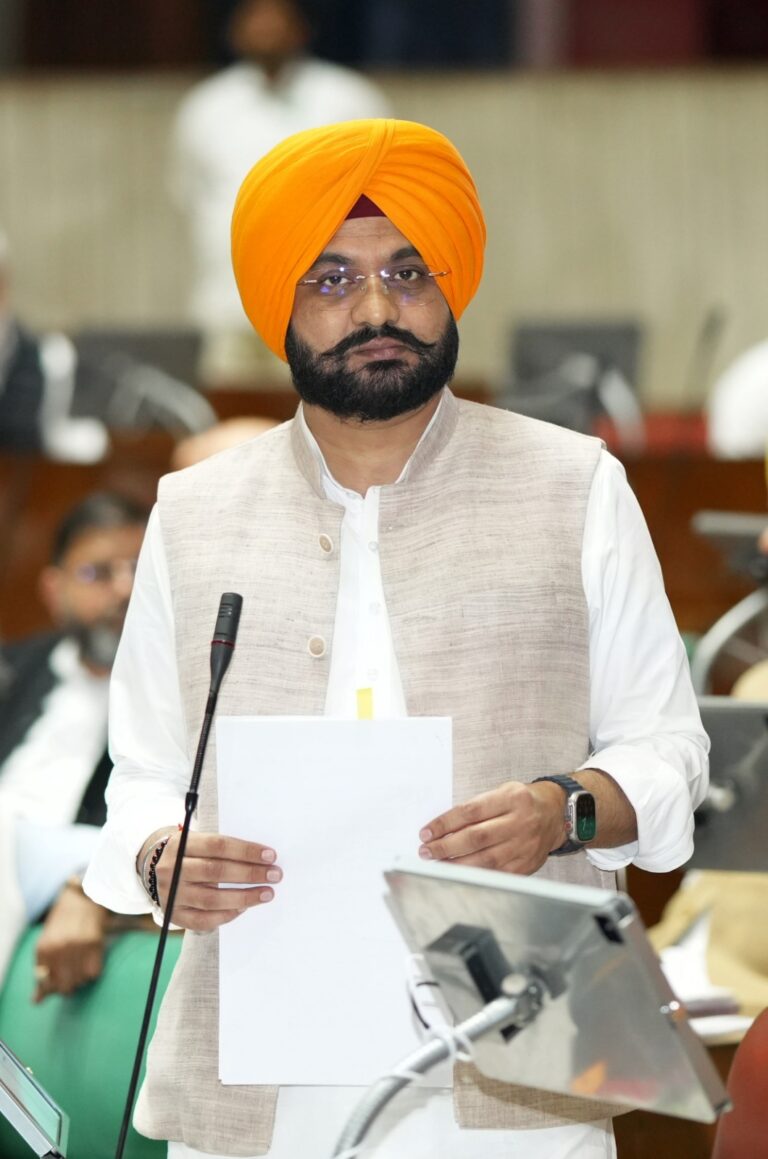 Punjab govt considers minimum wage hike amid rising inflation: Sond