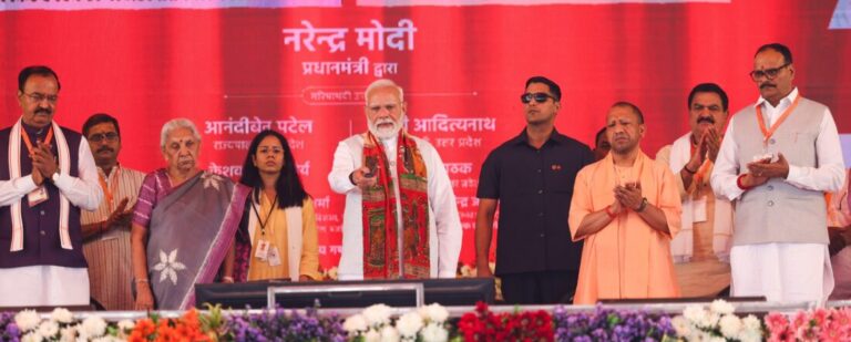 PM Modi unveils Rs 3,880 crore projects in Varanasi