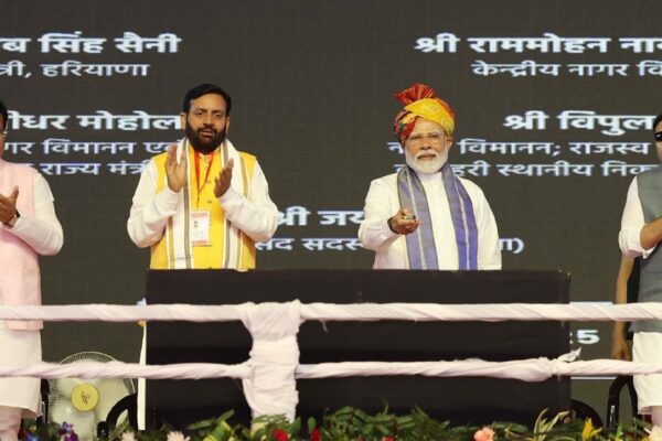 PM Modi: Congress guilty of tokenism on Muslims, Waqf reforms to end land grab