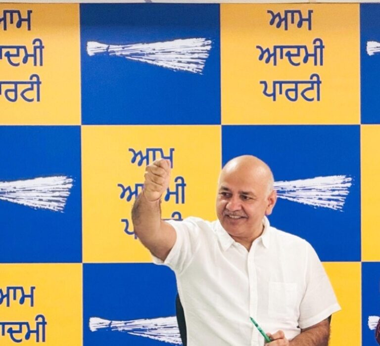 ACB summons Sisodia, Jain in Rs 2,000 crore classroom construction scam