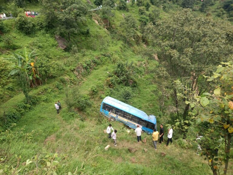 Seven killed, 18 injured in Sarkaghat bus accident