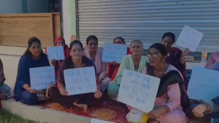 Entire village panchayat resigns over opening of liquor shop in Himachal
