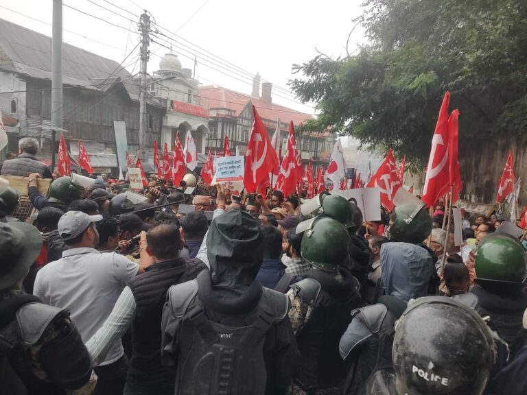 Farmers, apple growers protest over evictions in Shimla