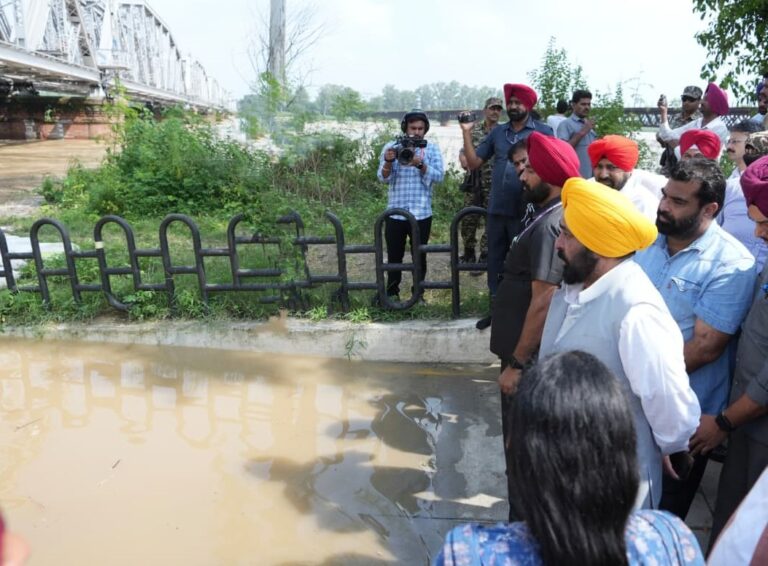 CM Mann orders officers to intensify flood relief and rescue operations