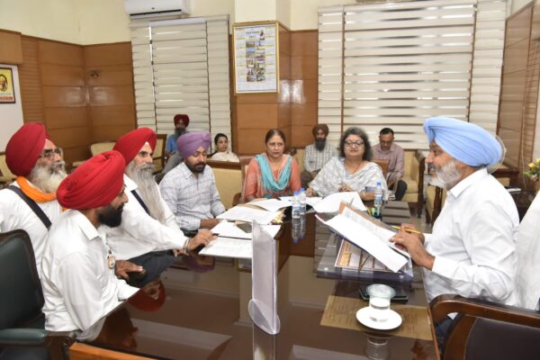 Punjab to fast-track freedom fighters’ demands