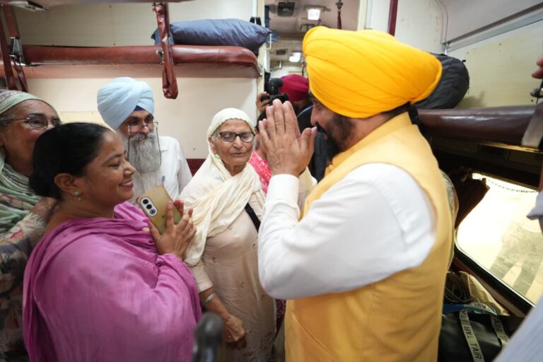 Punjab sends sarpanches, panches on Maharashtra training visit