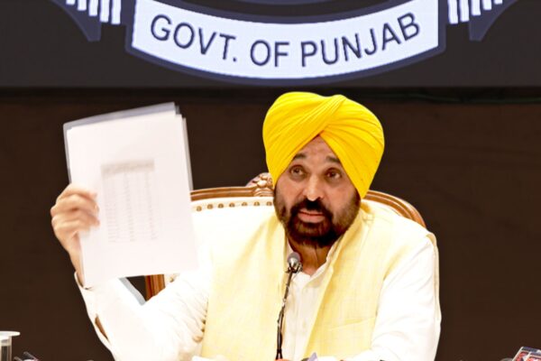 All flood-hit villages to be cleared of silt, debris in 10 days: CM Mann