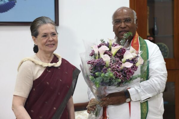 Sonia Gandhi, Kharge, other Congress leaders cast their votes for Vice Presidential elections