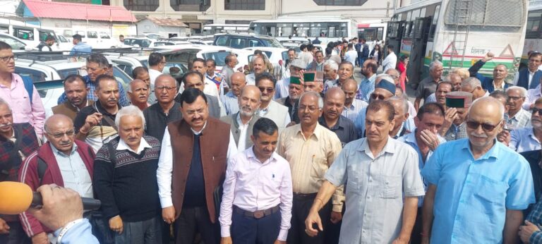 8,000 HRTC pensioners protest in Shimla over pension delays