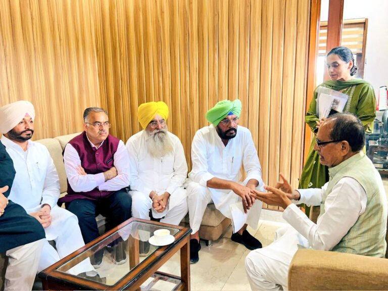Shivraj Chouhan meets Punjab leaders to assess flood situation