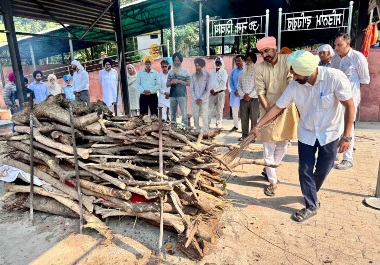 Swaranjit Kaur, mother of Punjab official Preet Kanwal Singh, dies at 80