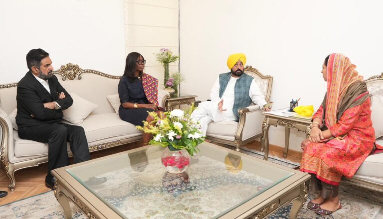 CM seeks UK legal fraternity’s help to secure rare Bhagat Singh footage
