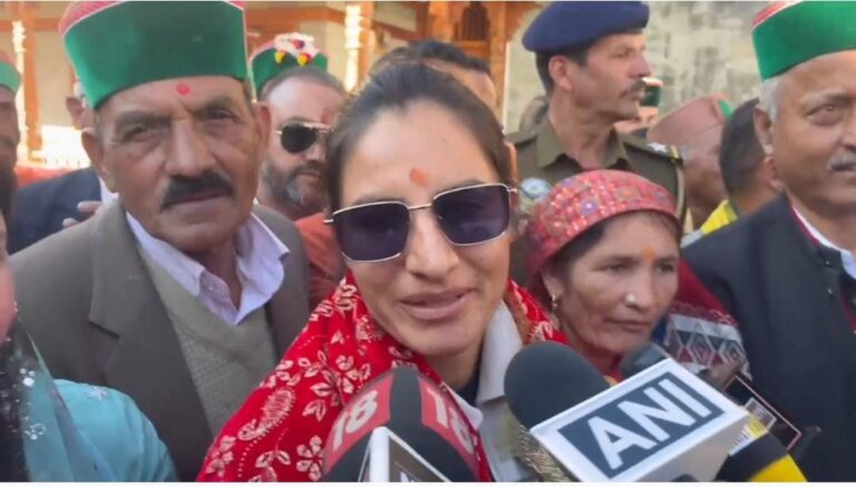 World Cup Champion Renuka Thakur receives hero’s welcome in Rohru