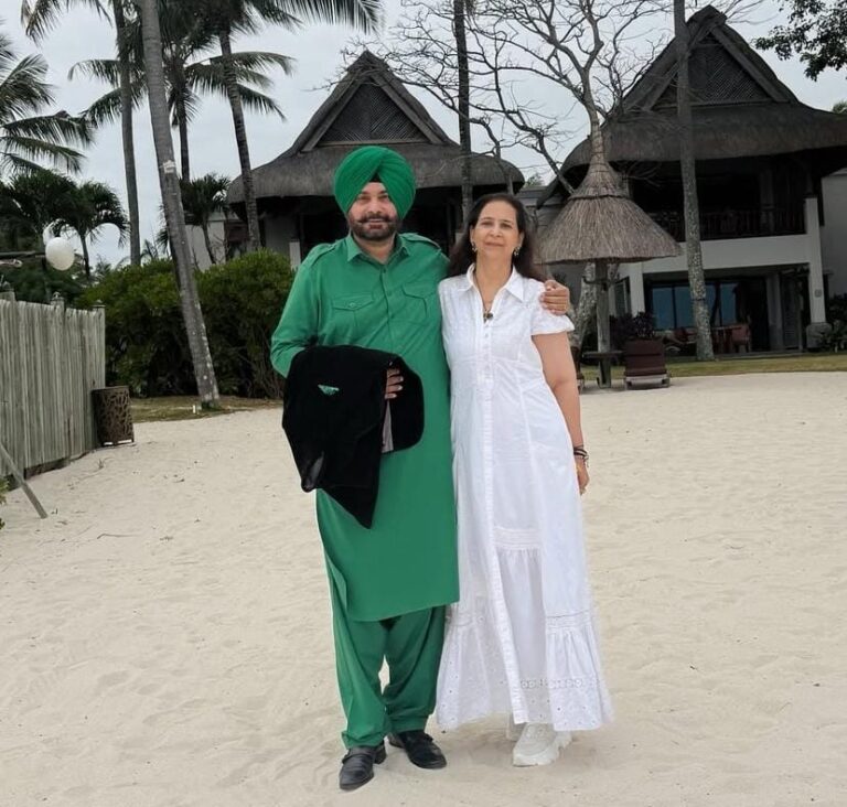 Suspension of Navjot Kaur triggers speculation over Sidhu’s next political move