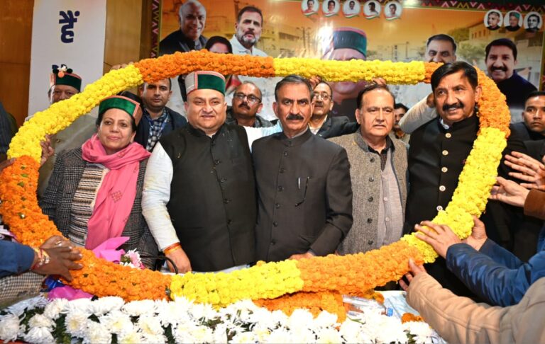 Vinay Kumar takes charge as Himachal Congress chief