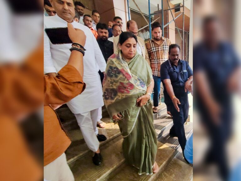 Sunetra takes oath as Maharashtra’s first woman Deputy CM