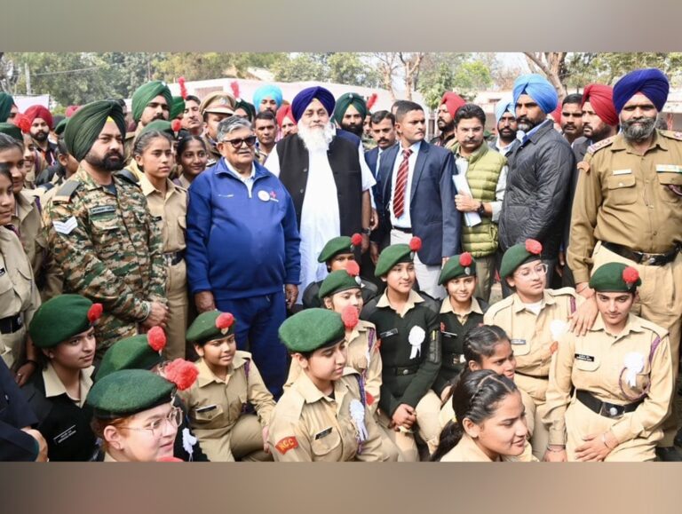 Political temperature rises in Punjab as SAD, BJP leaders join Governor’s anti-drug drive