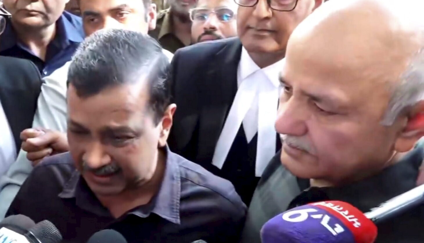 Delhi court discharges Arvind Kejriwal