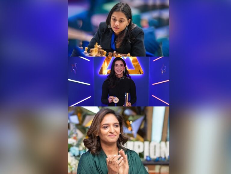 Harmanpreet, Smriti, Divya Deshmukh in New Delhi