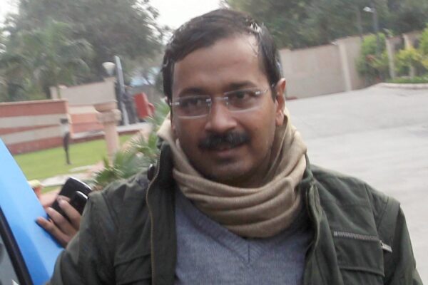 Arvind Kejriwal withdraws in HC