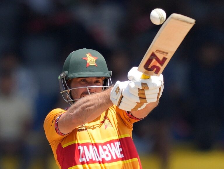 Clinical Zimbabwe stun Australia by 23 runs