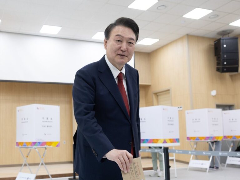 Former South Korean President Yoon receives life sentence for imposing martial law