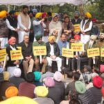 AAP Leaders Detained During Protest Against Partap Bajwa