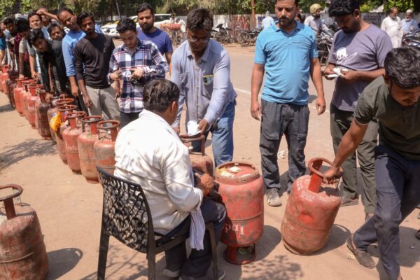 LPG Hoarding Racket Busted, 459 Cylinders Seized in Delhi
