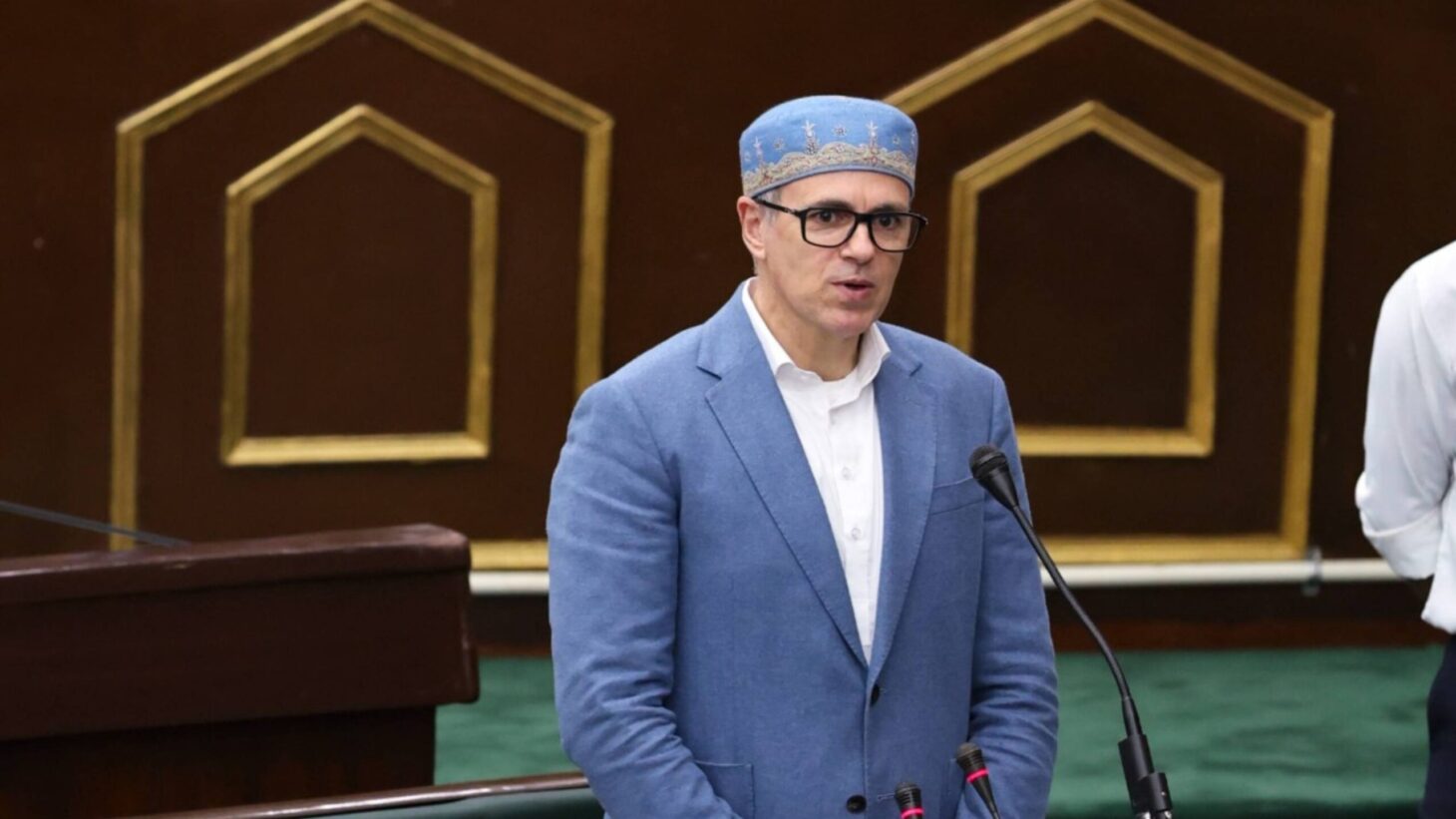 Omar Abdullah Assures No Shortage of Essentials, Urges Unity Amid Global Tensions
