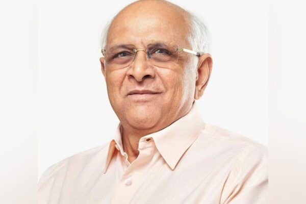 Gujarat UCC Panel Submits Final Report to CM, Focus on Equal Rights and Common Laws