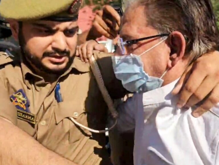 Man who tried to attack Farooq Abdullah sent to 5-day police custody