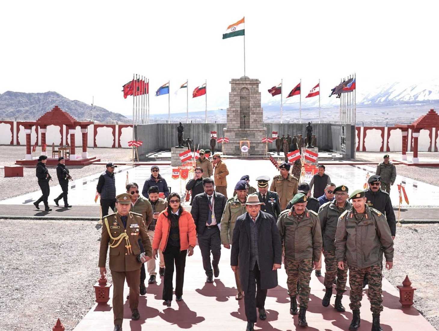 Ladakh LG Pays Tribute to Fallen Soldiers at Hall of Fame in Leh