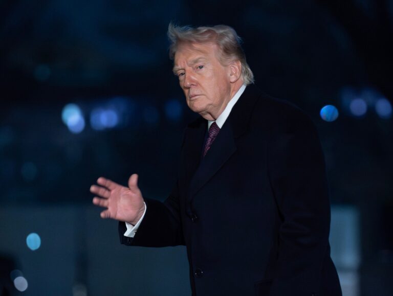 Trump may delay China visit as he presses Beijing on Hormuz