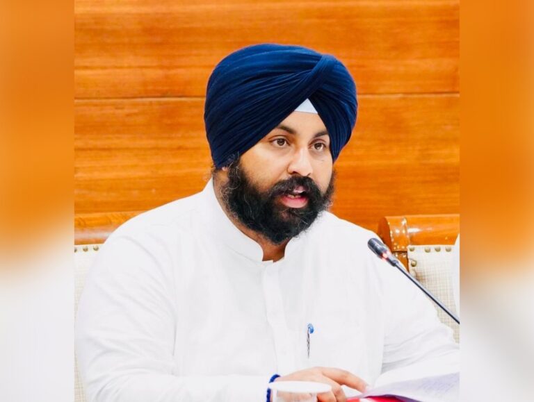 Punjab to supply textbooks directly to private school students