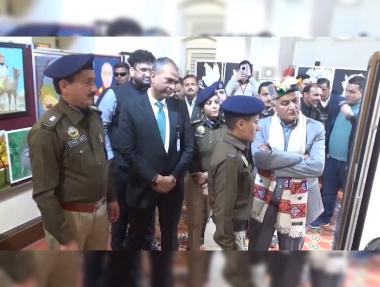 Himachal Police showcase artistic side at Gaiety Theatre