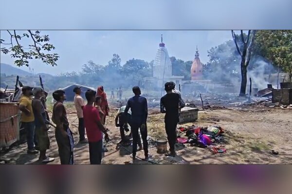 o Casualties as Fire Engulfs Huts in Kalka