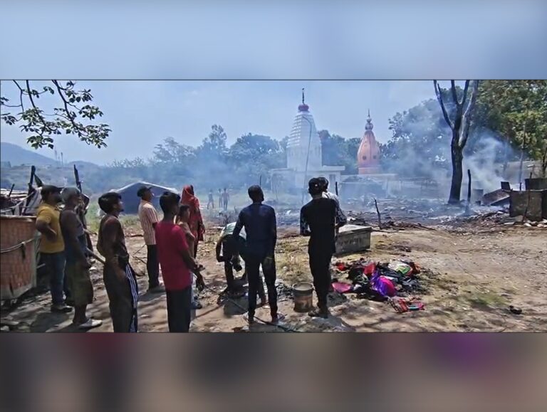 o Casualties as Fire Engulfs Huts in Kalka