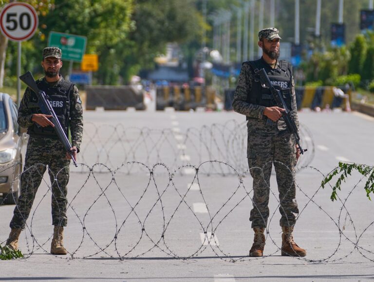 US-Iran talks in Pakistan delayed amid ceasefire strain
