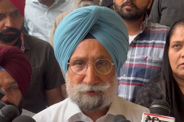 Randhawa Condoles Lal Singh’s Death, Targets Sukhbir Badal Praise