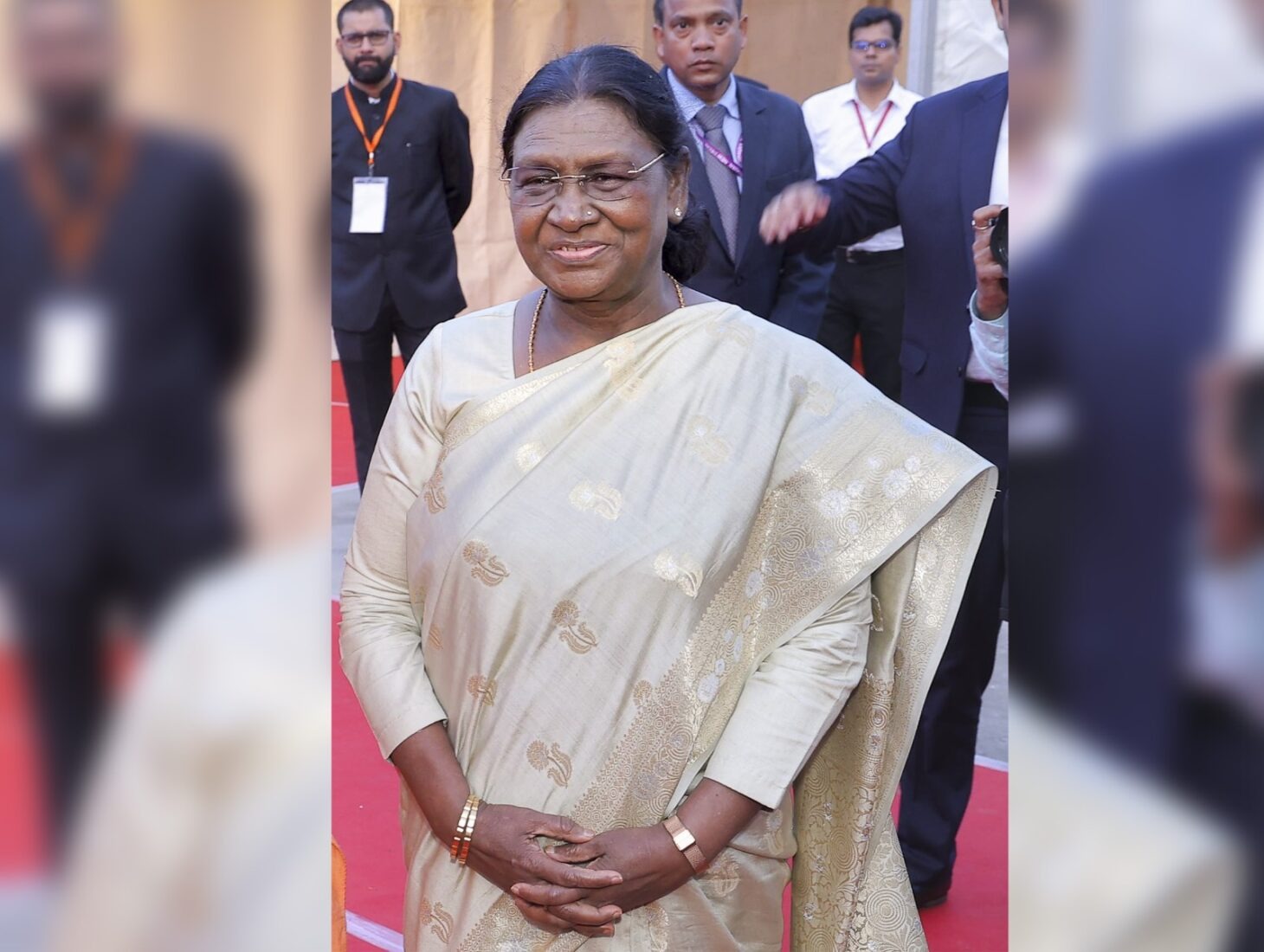 President Murmu Urges Doctors to Embrace Technology, Uphold Empathy at AIIMS Rajkot Convocation